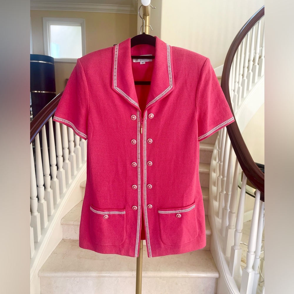 St. John Pink Short Sleeve Knit Jacket with White Trim and matching skirt